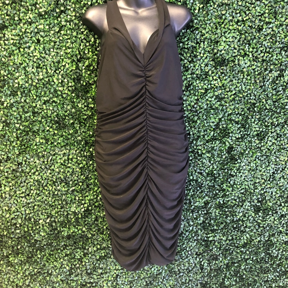 Chic black ripple dress